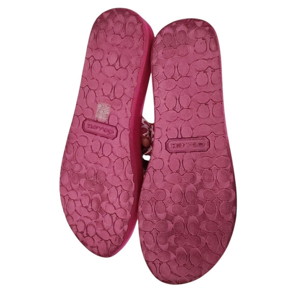 COACH Signature C Flip Flops Pink Monogram Thong Sandals size 7.5 - Picture 2 of 10